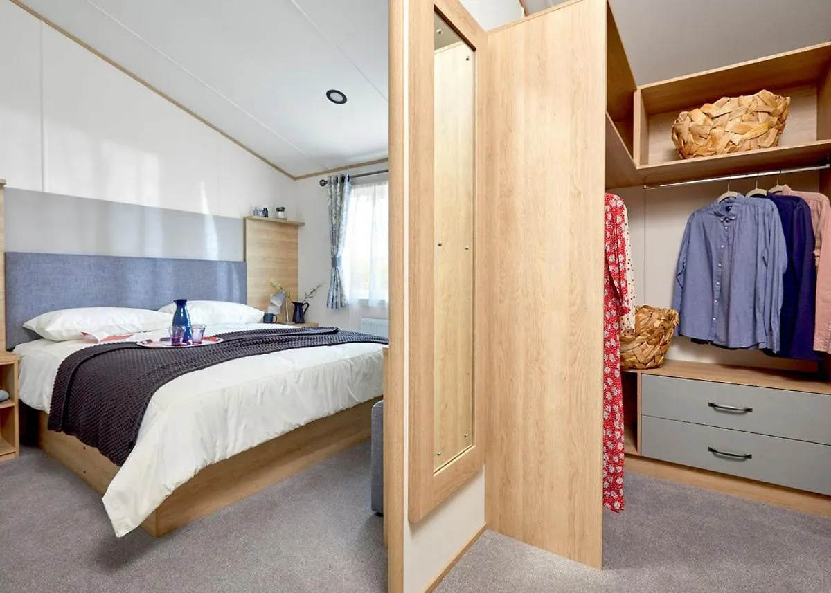 Crealy Meadows Hotel Clyst Saint Mary Holiday park